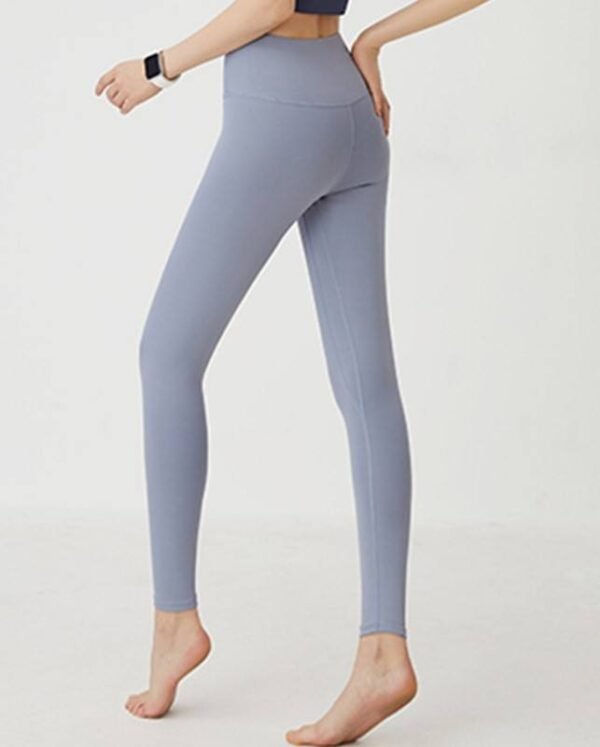 H83dc34eb8f6f4feba5254b833fa8d29cV.jpg_960x960q80.jpg Women's Seamless High-Rise Yoga Leggings